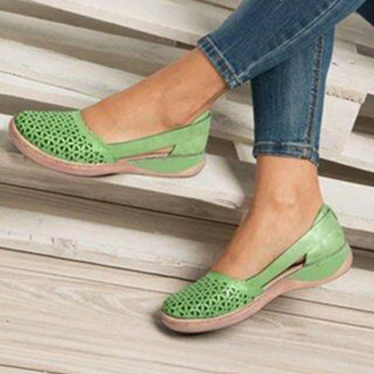 Foreign Trade Large Size Single Shoes Flat Casual Women's Shoes Hole Hole Women's Shoes Summer European And American Popular Women's Shoes Wish One Piece Delivery