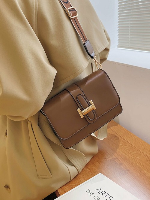 Minimalist Flap Push Lock Bag